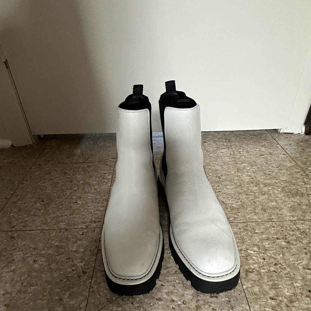 Sam Edelman Laguna Chelsea boots